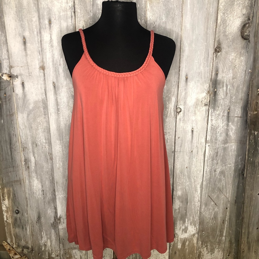 Loose pink dress